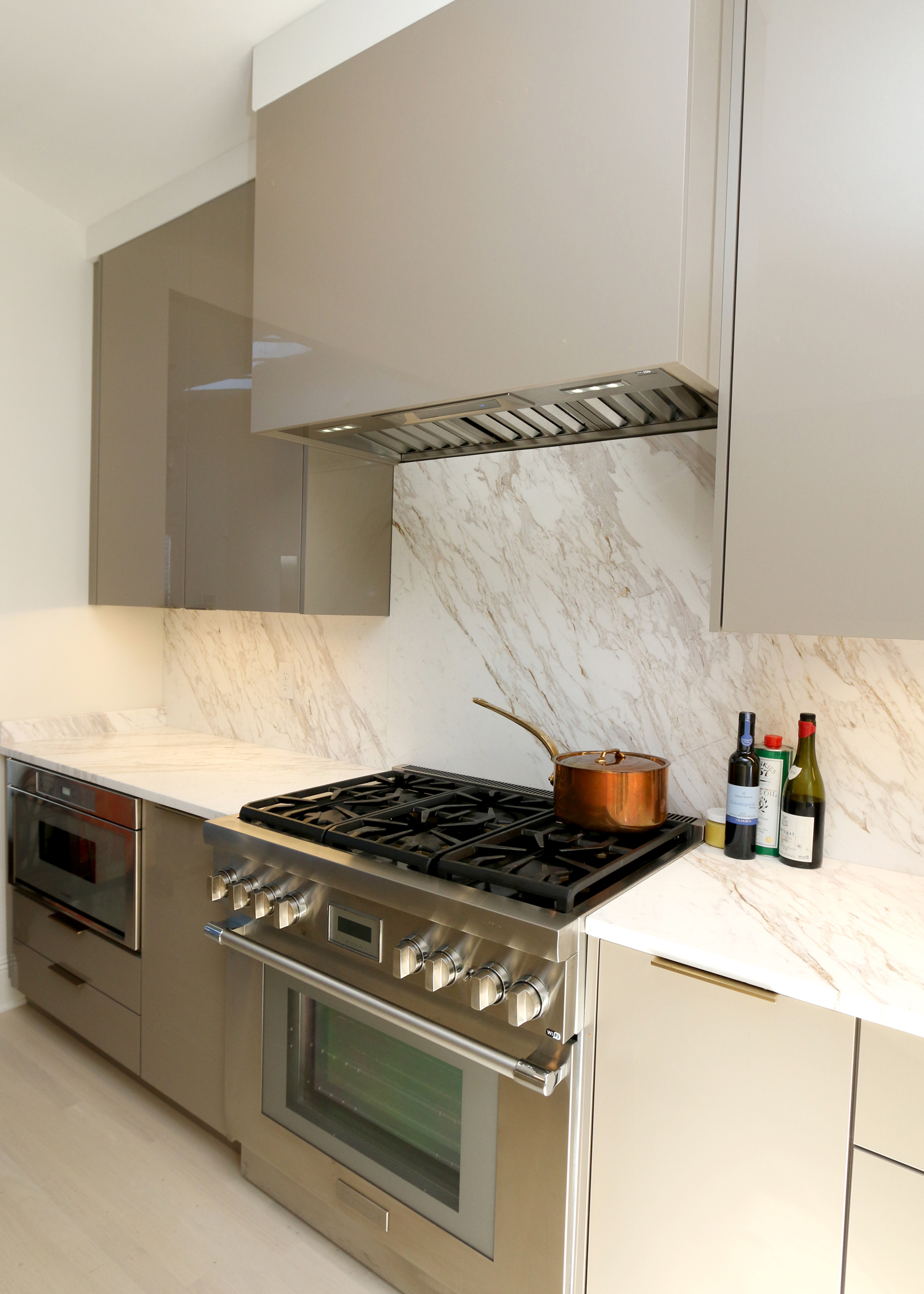 contemporary kitchen stove hood