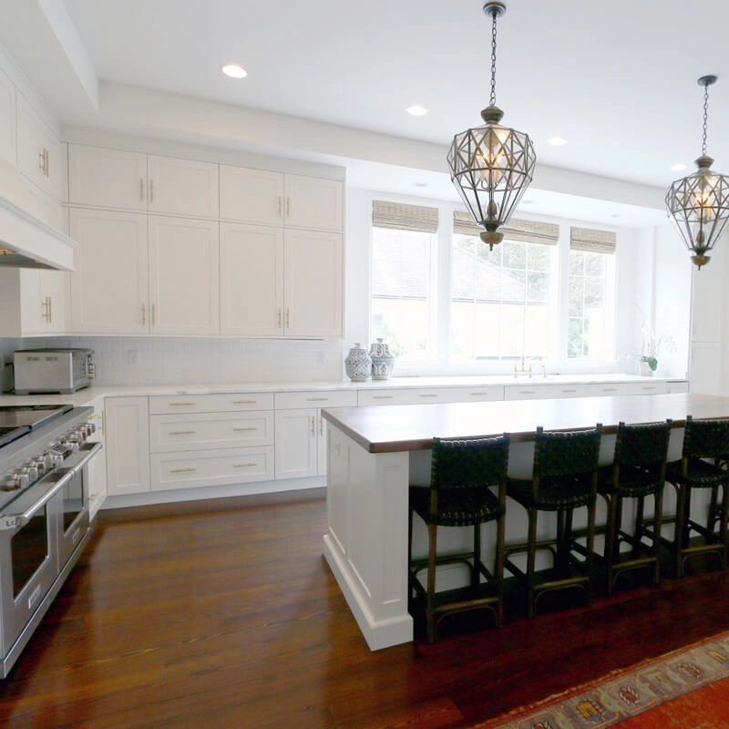 Transitional Kitchen with white cabinets