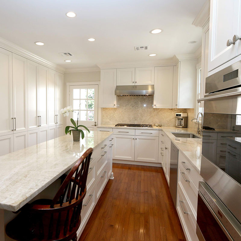 Transitional Kitchen Cabinets - Metairie Gardens 