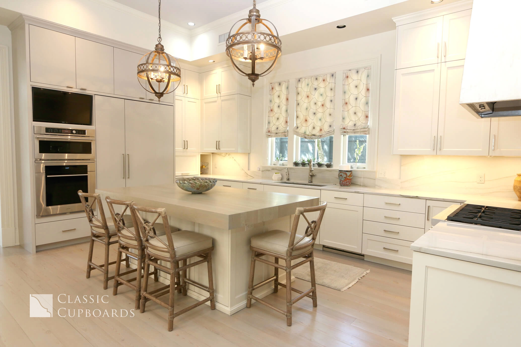 Custom Transitional Kitchen with neutral accents